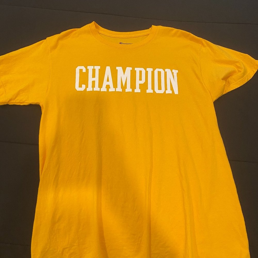 Champion T-shirt